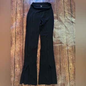 TNA Flared Leggings with Front Slit — Black — XS